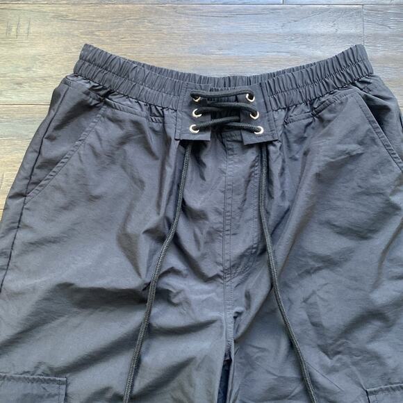 Cargo Pants Womens Sz LG Black Essential Streetwear - Picture 2 of 6